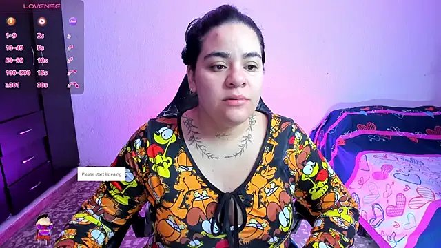 Sharon_hils on StripChat