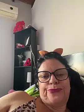 Sharongirl07 on StripChat