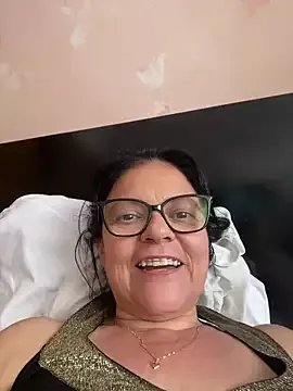 Sharongirl07 on StripChat