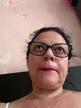 Sharongirl07 on StripChat