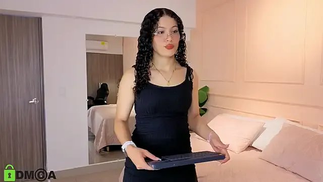 SHARONN____ on StripChat