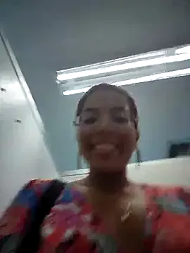 Offline SheenaBrooke on StripChat