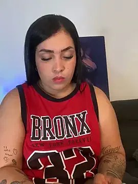 Sheeryl__ on StripChat