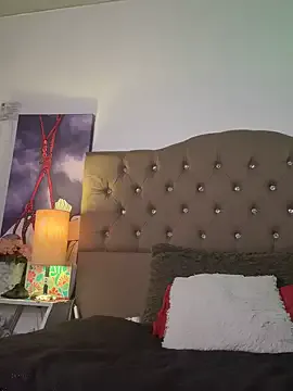 Freechat SheraHadee on StripChat