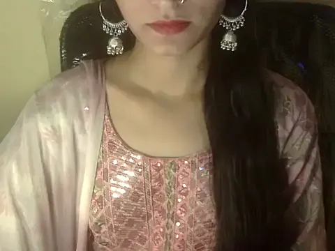 Offline Shezi_N on StripChat