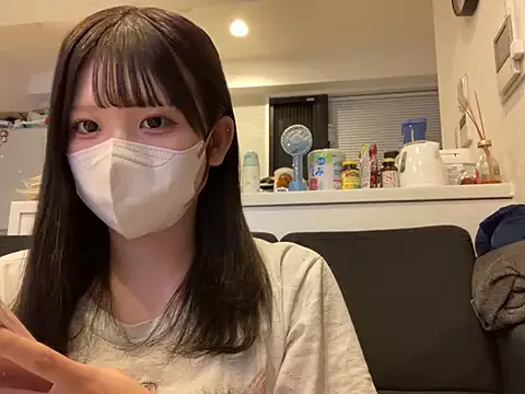 Offline shina_mo_n_ch on StripChat