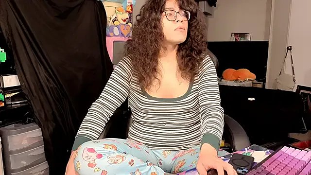 ShinyCherub on StripChat