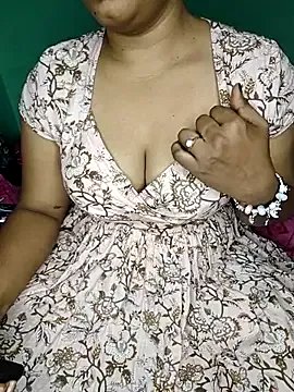 Shreya8999 — Pussy  1 minute