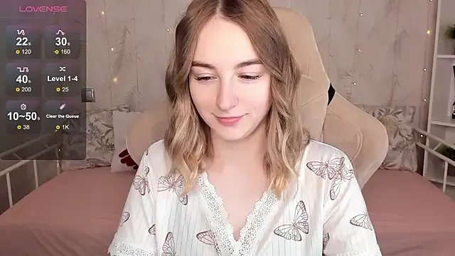 Shy_Polly on StripChat