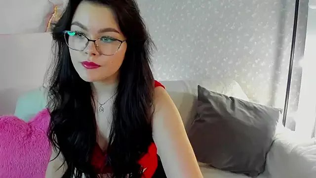 ShyEmma_ on StripChat