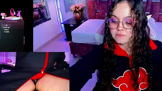 ShylySweet on StripChat