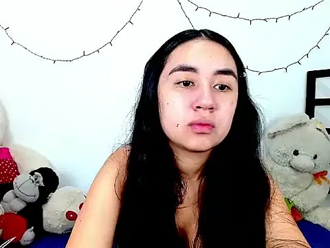 SiennaLorens on StripChat