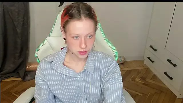 Silly__Milly on StripChat