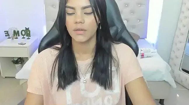 silvana__miller on StripChat