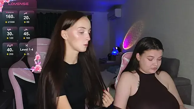 Offline Silver_rains on StripChat