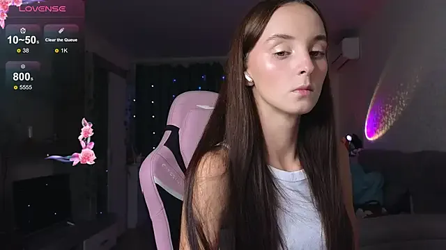 Offline Silver_rains on StripChat