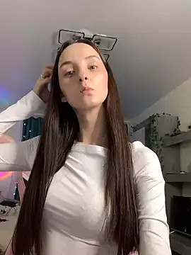 Offline Silver_rains on StripChat