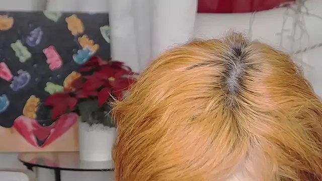 SilviaHart on StripChat