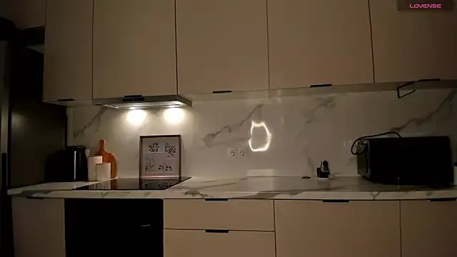 sincere_shyness on StripChat