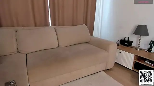 sincere_shyness on StripChat