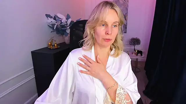 Offline Sinty_Devis on StripChat