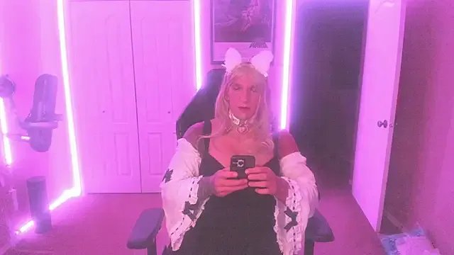 Sissydream124 — Nightclub outfit :)