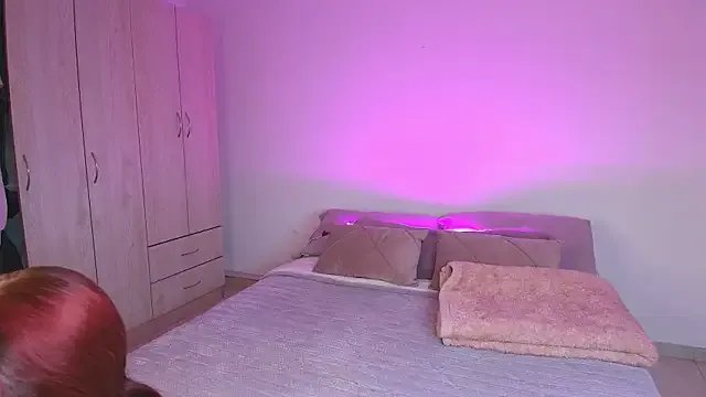 Sky_Intimate on StripChat