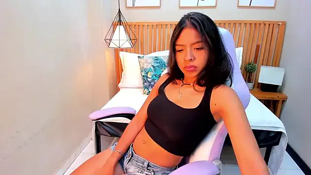 Sky_winter on StripChat