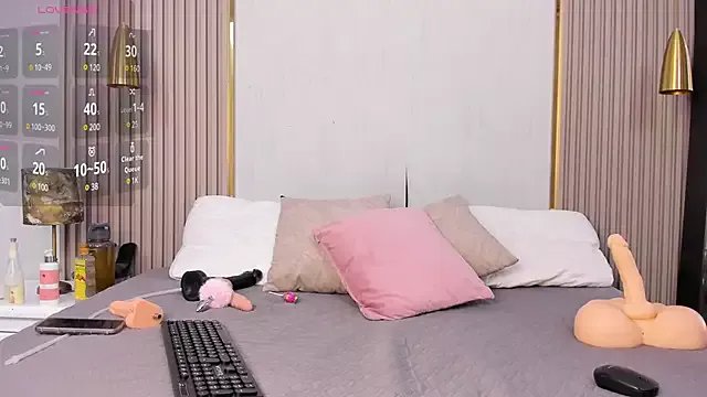 Skylar_Smith_ on StripChat