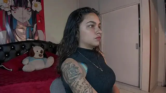 Skylovershot on StripChat