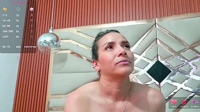 Offline Sluttyandmature on StripChat