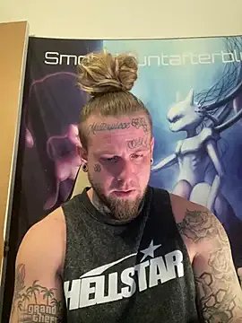 Smokebluntafterblunt on StripChat