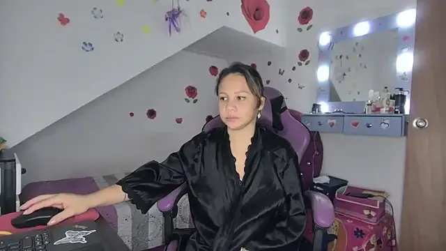 soffy_rosses on StripChat