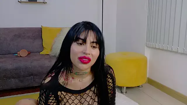 Offline Sofhia_cruz on StripChat