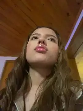 Sofia18_pinkk on StripChat