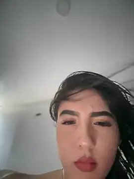 Sofia_Collins- on StripChat