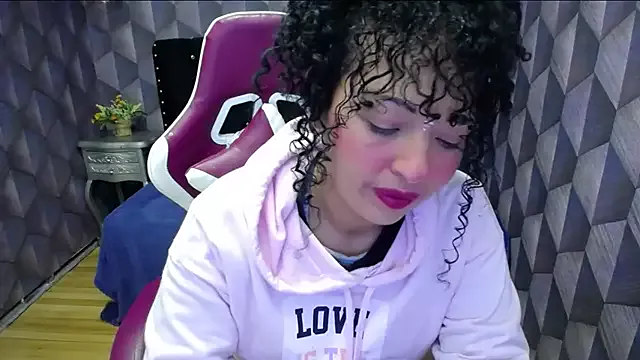 Freechat Sofiacowperx on StripChat