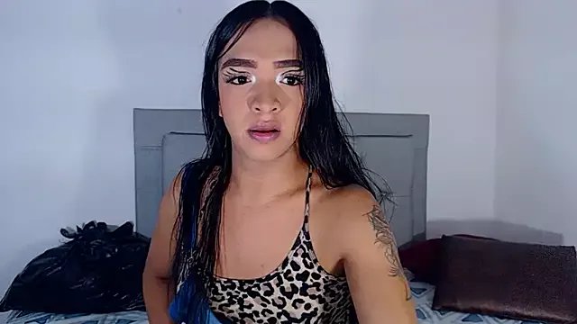 sofiaxdollxxx on StripChat