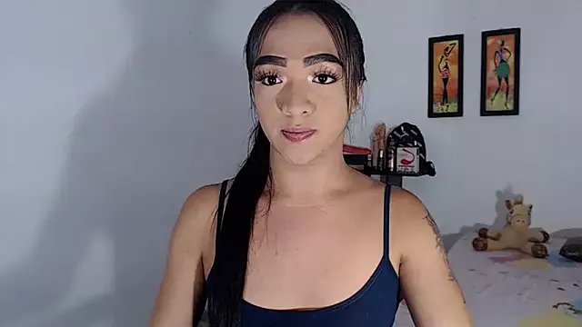 sofiaxdollxxx on StripChat
