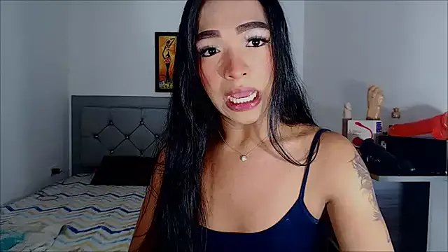 sofiaxdollxxx on StripChat