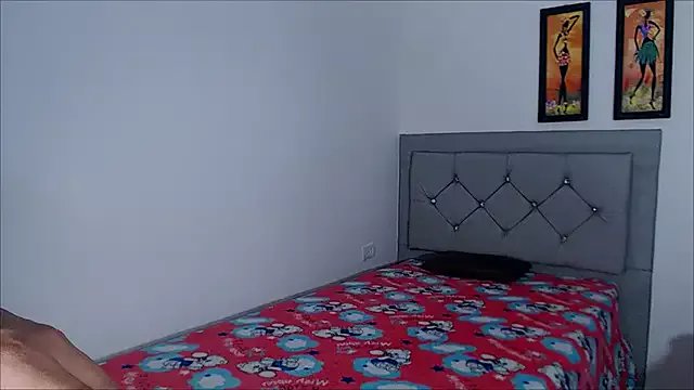 sofiaxdollxxx on StripChat