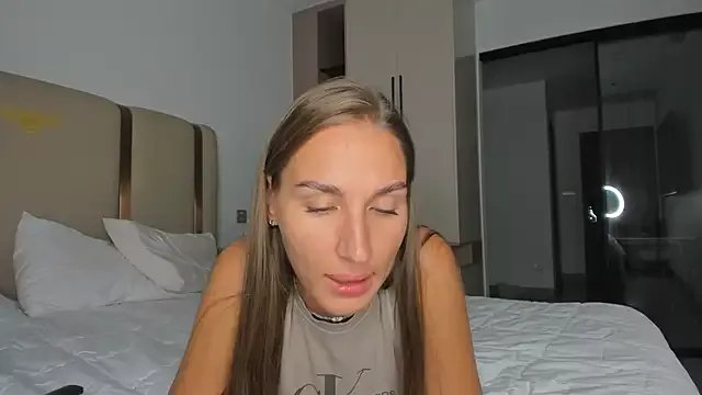 SofiClimbing on StripChat