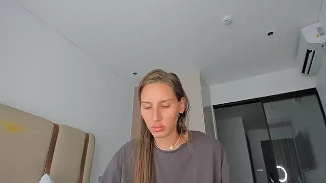 SofiClimbing on StripChat