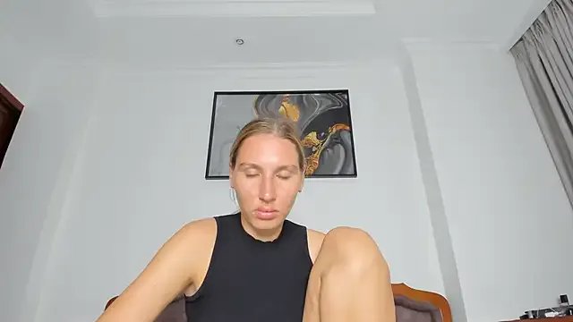 SofiClimbing on StripChat