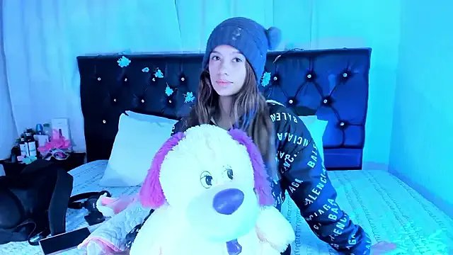 Sofiia_cute_ on StripChat