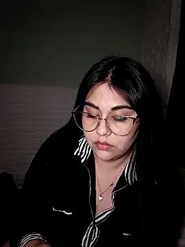 Sol_luvv on StripChat