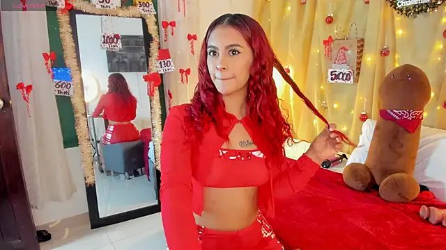 Sophiee_Hill — Show the tits