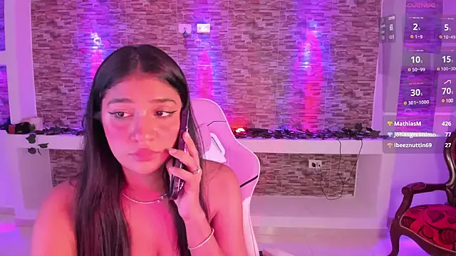 Freechat Sophiefoxy__ on StripChat