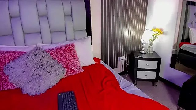 sophiieTaylor1 on StripChat