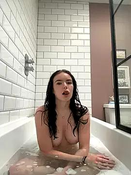 Sophsaysxox on StripChat